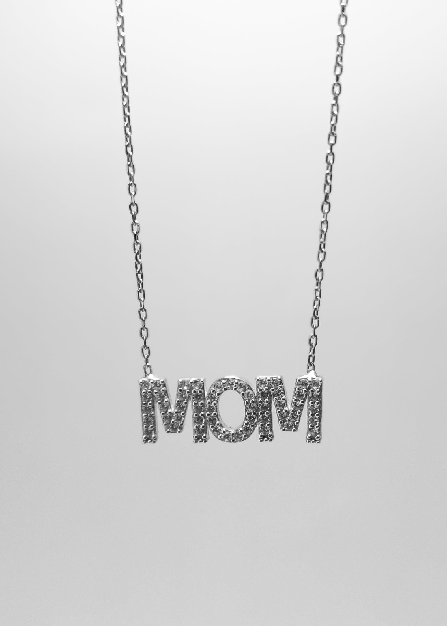 Collar MOM