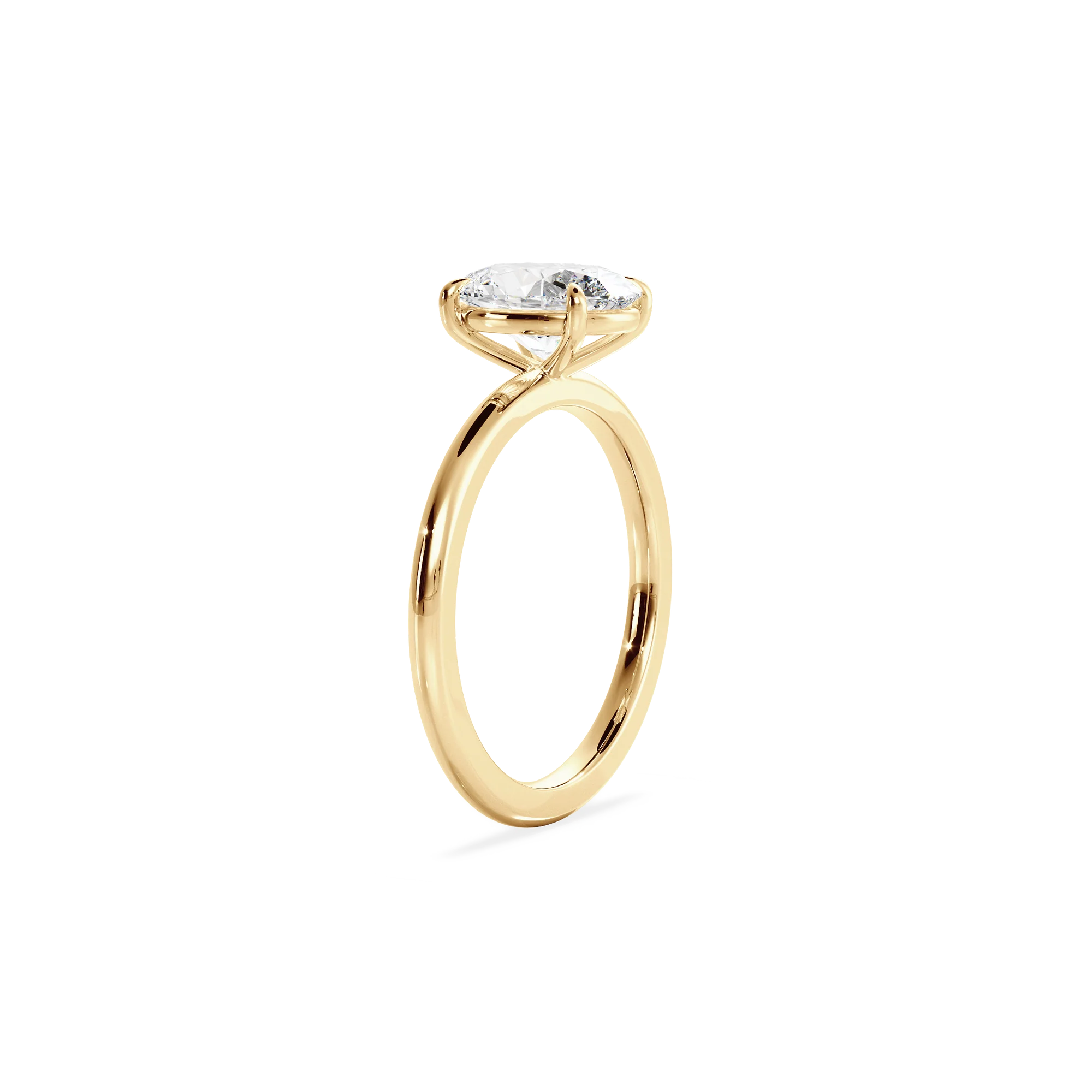 Oval solitaire gold