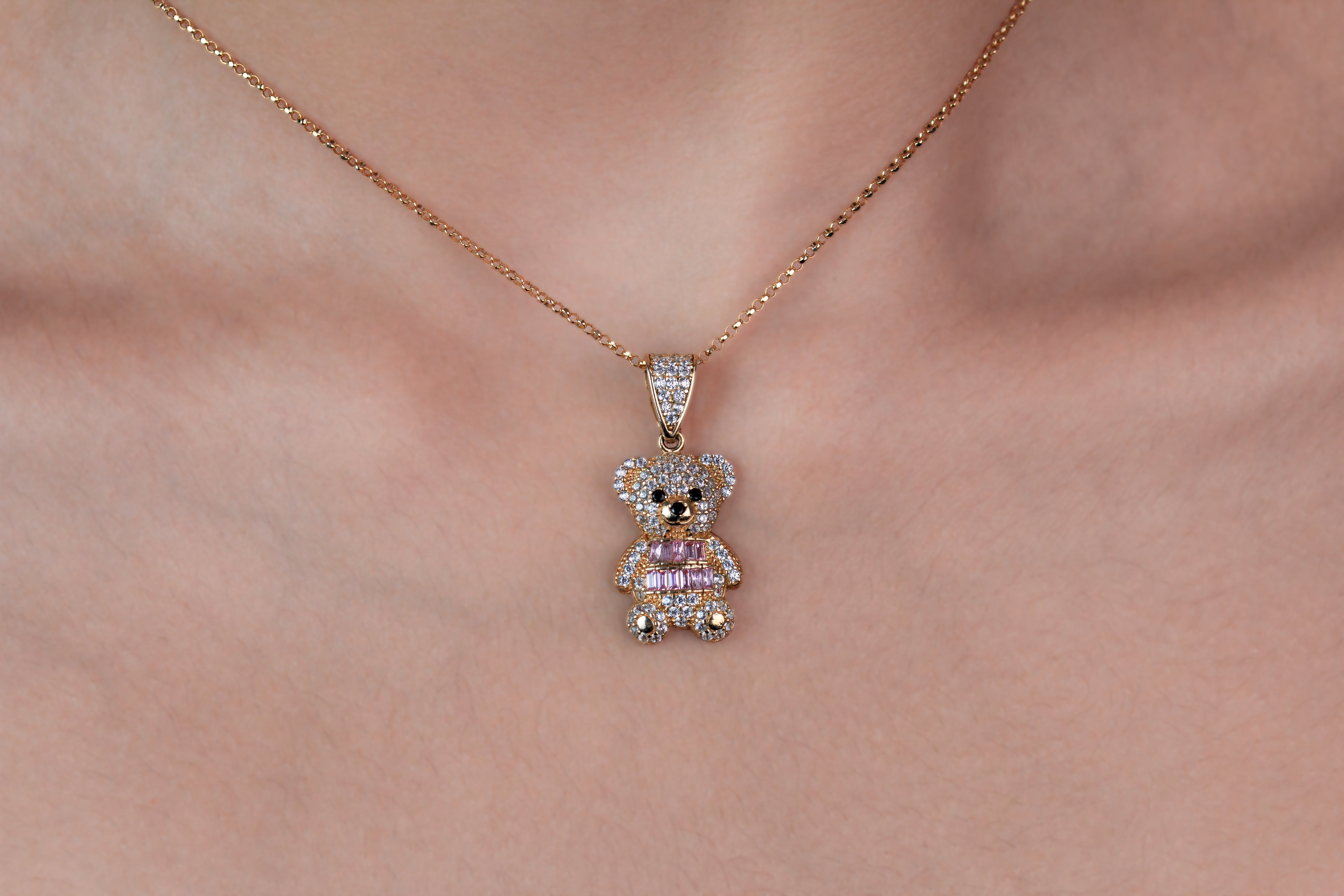 Dije de oso con circonias