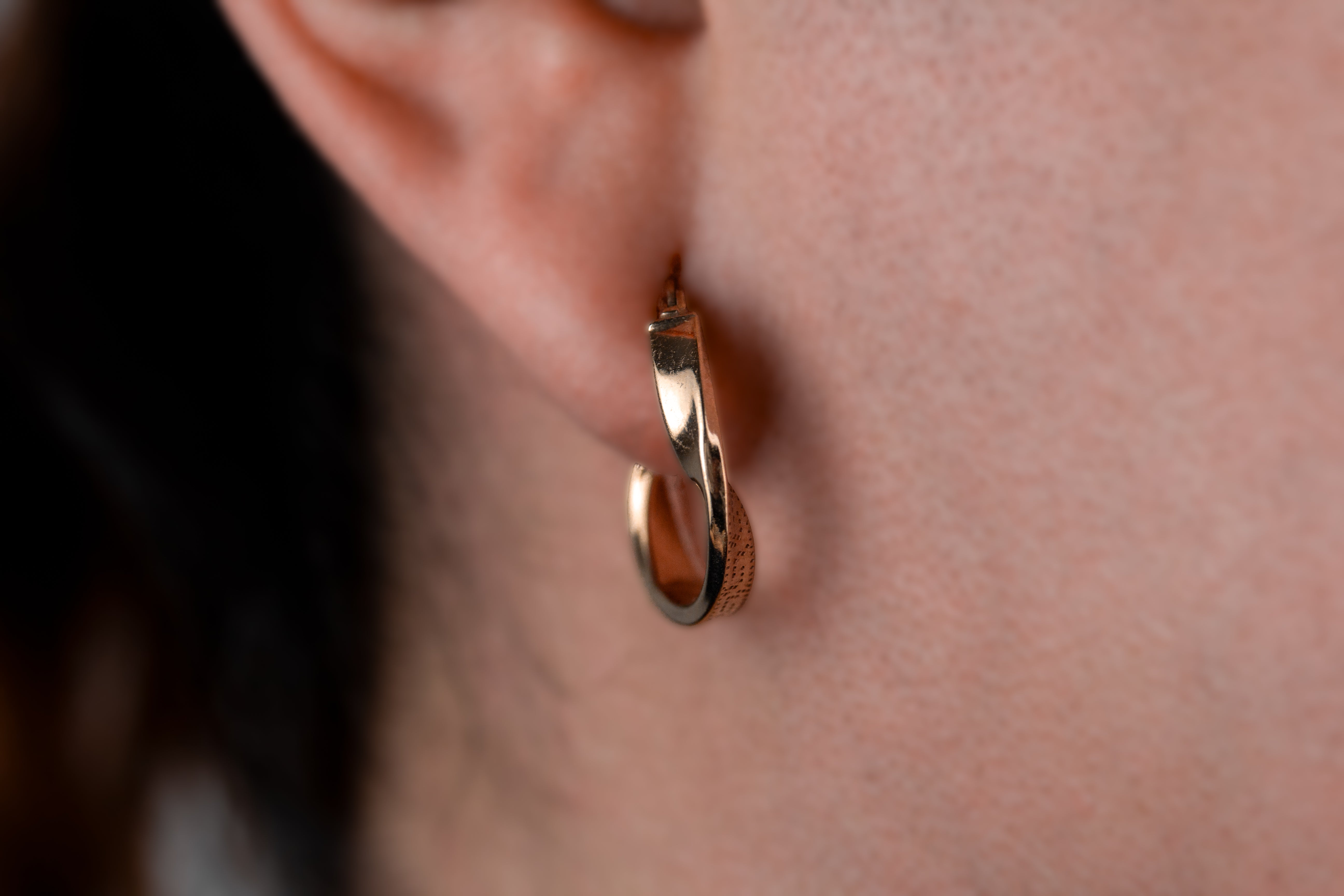 Argolla Versache entorchada