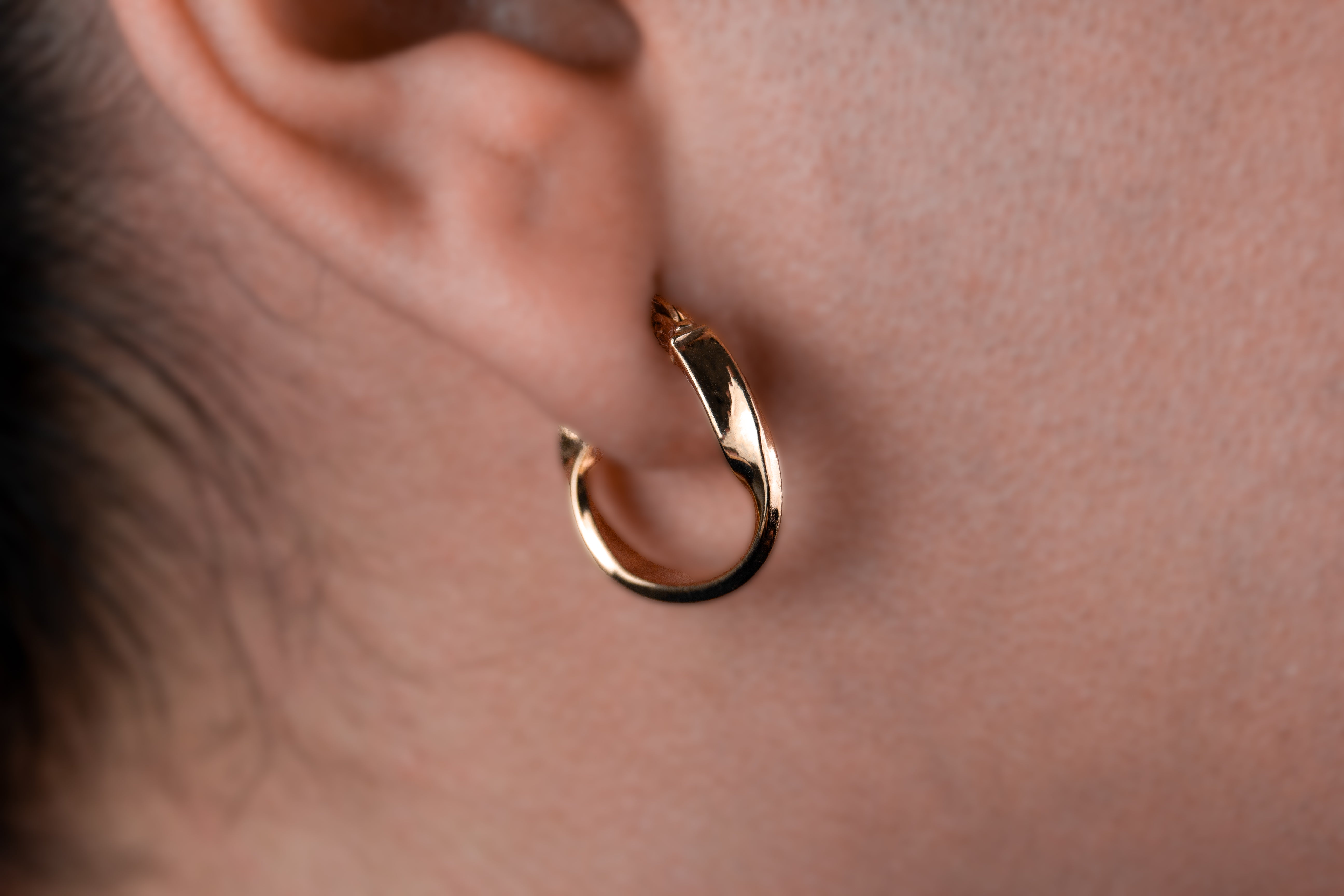 Argolla Versache entorchada