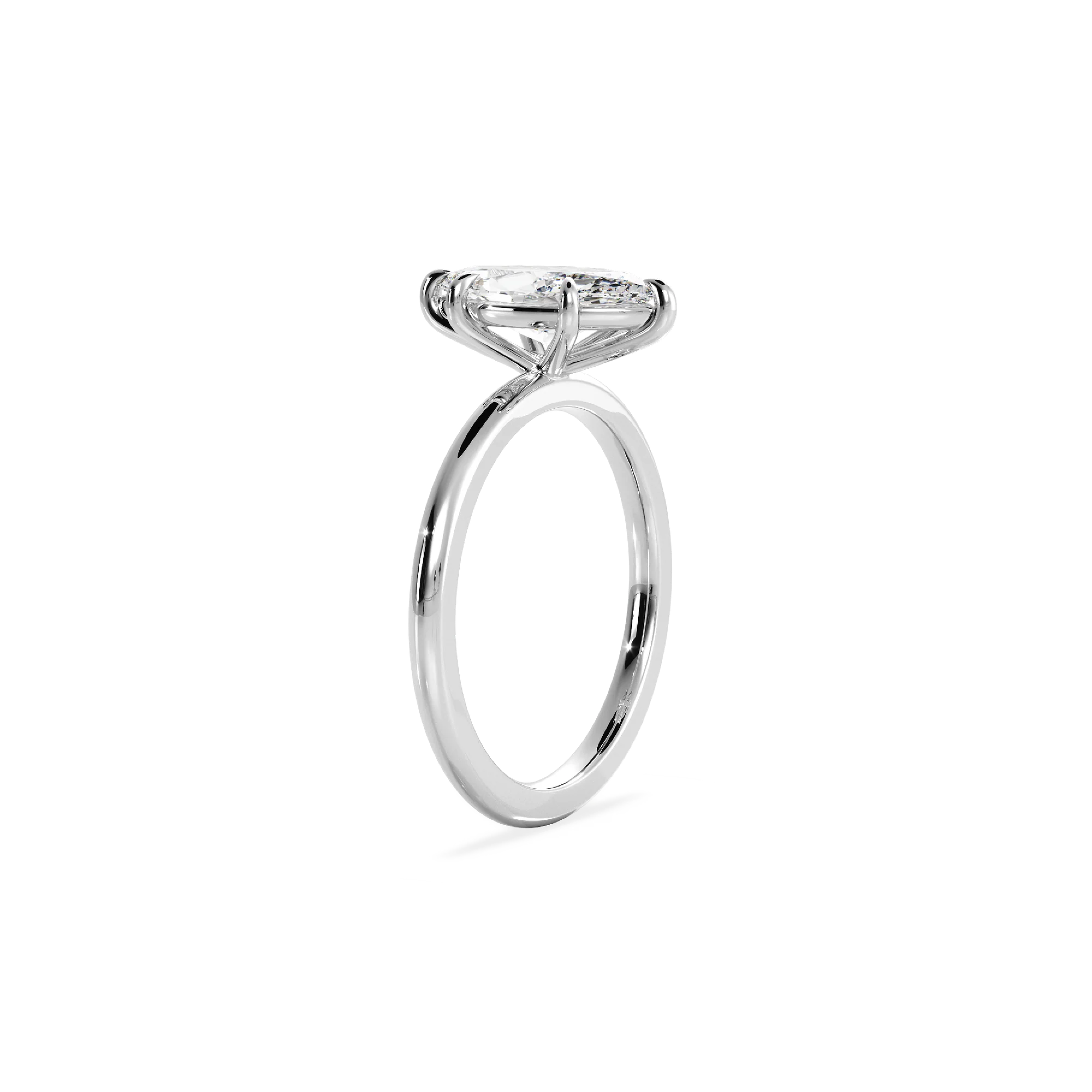 Marquise solitaire white gold